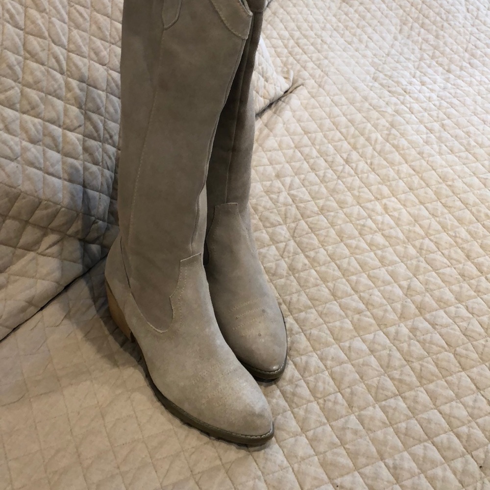 Tall suede boots